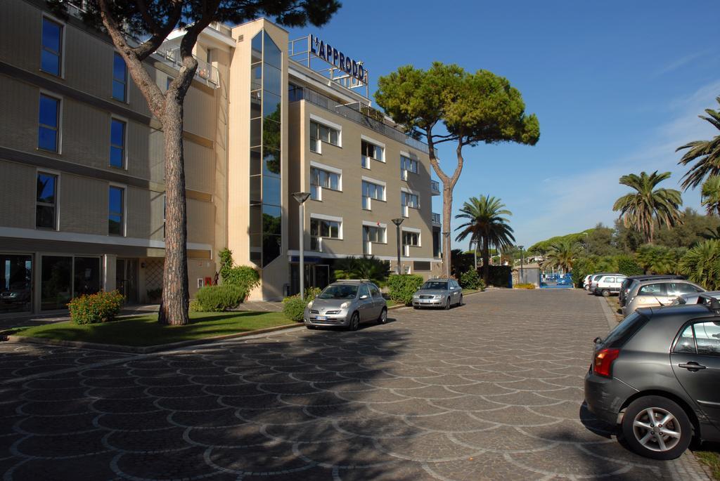 Grand Hotel L'Approdo Terracina Exterior foto