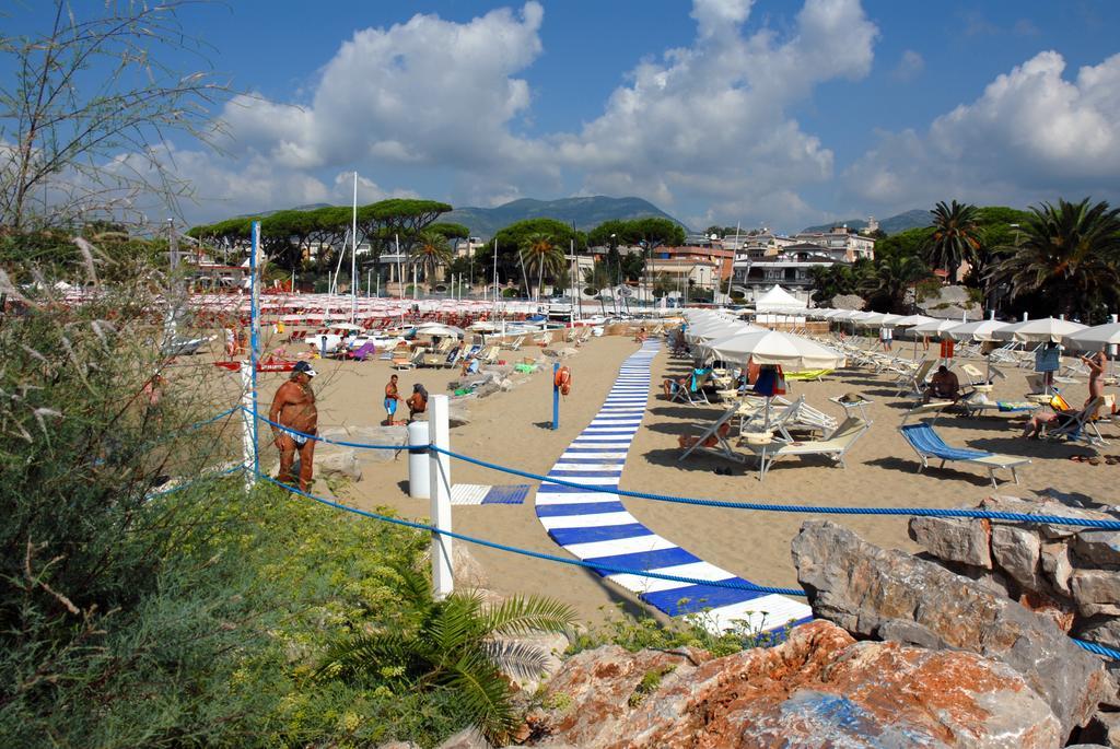 Grand Hotel L'Approdo Terracina Exterior foto