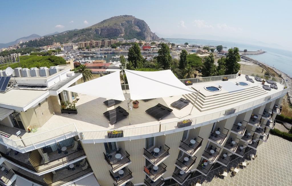 Grand Hotel L'Approdo Terracina Exterior foto