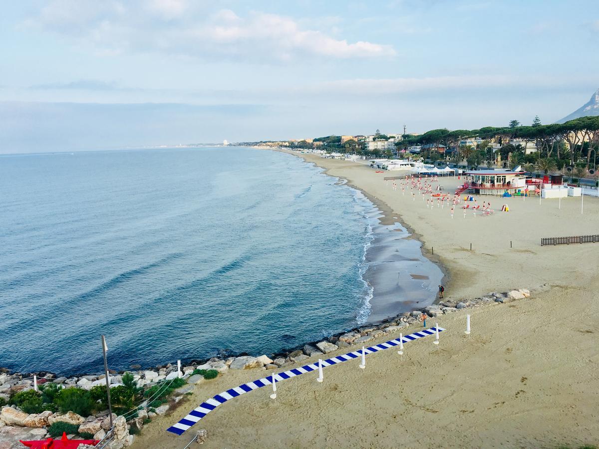 Grand Hotel L'Approdo Terracina Exterior foto