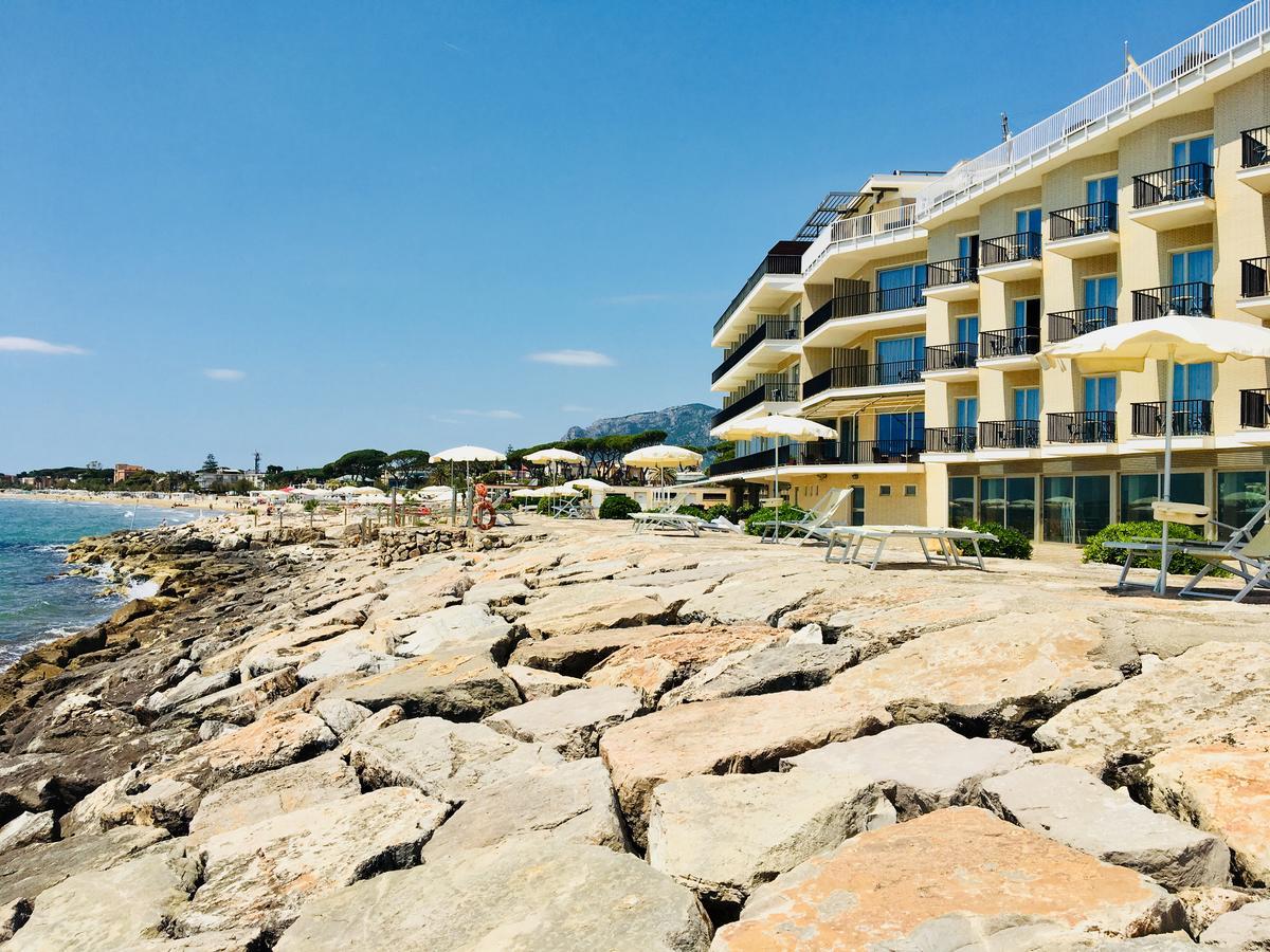 Grand Hotel L'Approdo Terracina Exterior foto