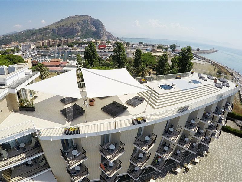 Grand Hotel L'Approdo Terracina Exterior foto