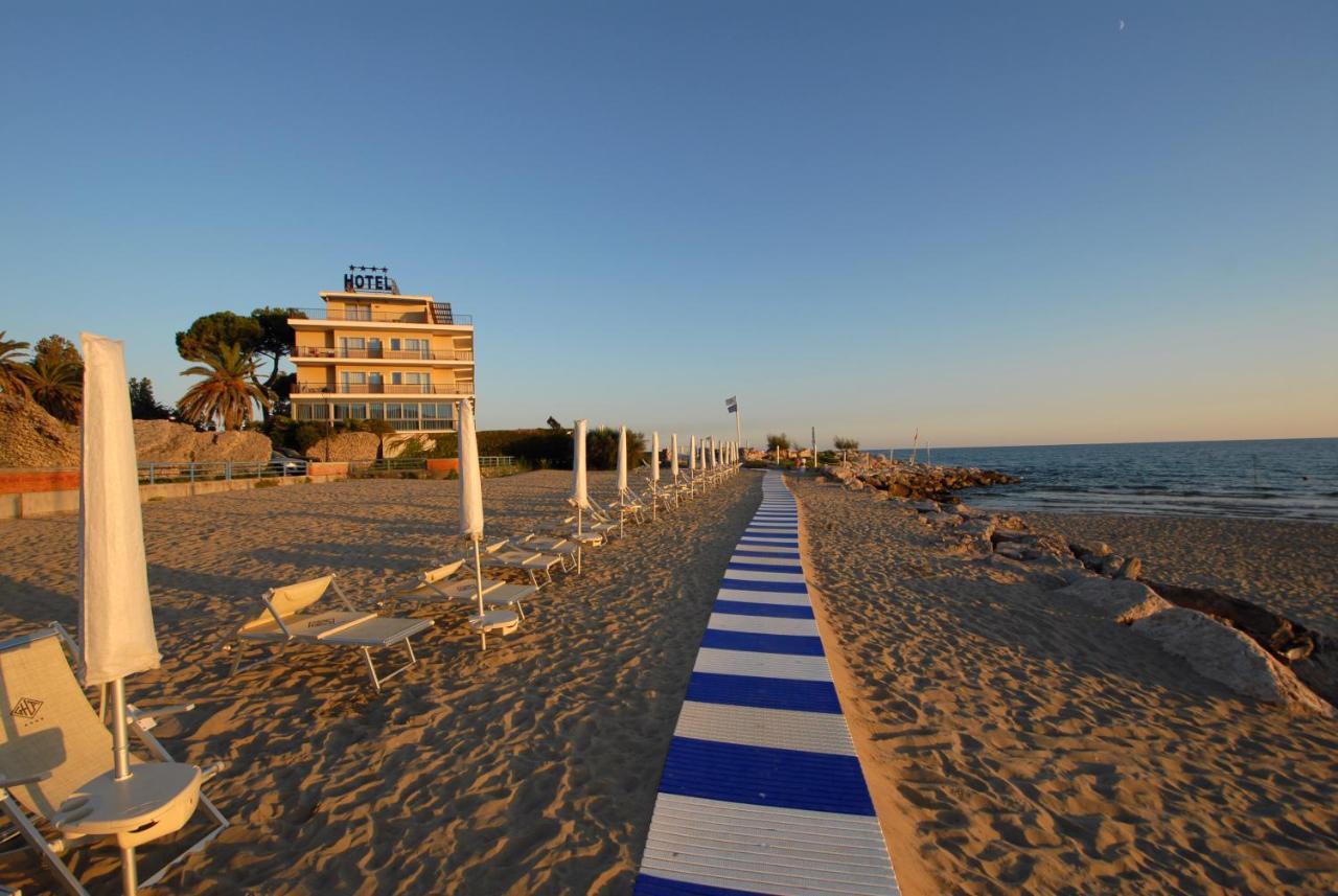 Grand Hotel L'Approdo Terracina Exterior foto